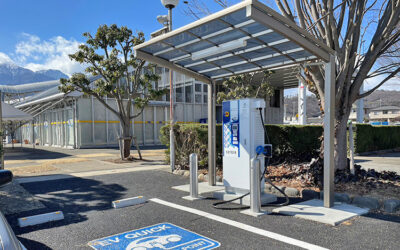 電気自動車用急速充電器 道の駅にらさき