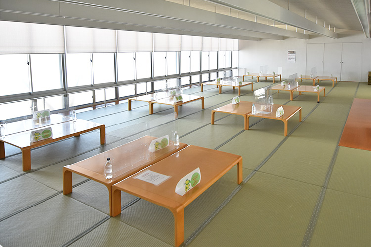 休憩室（大広間） ゆ〜ぷるにらさき 韮崎市健康ふれあいセンター
